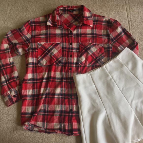 Forever 21 Red and Cream White Flannel Shirt - Picture 2 of 5